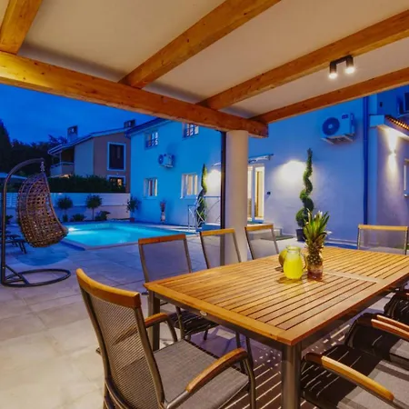 Nata By Guide 풀라