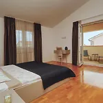 Villa Nata By Guide
